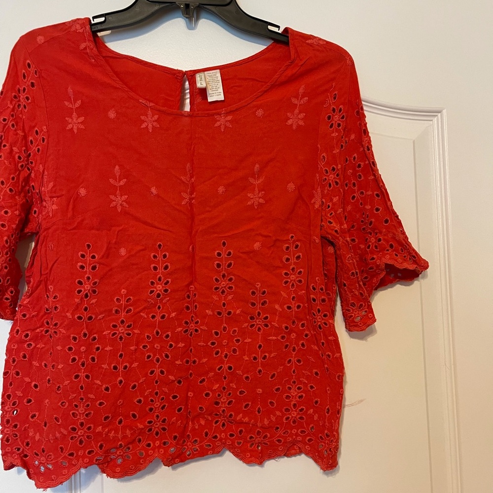 blouse - Picture 2 of 3